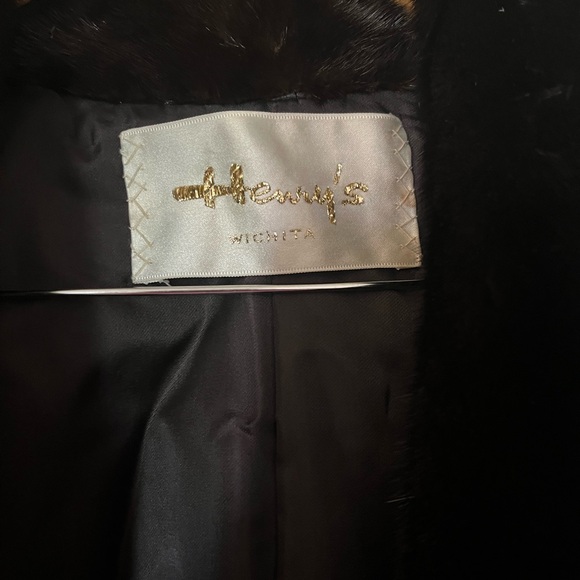 Vintage Chloe fur coat! Gorgeous and in excellent condition. - fits xs-medium - Picture 10 of 12